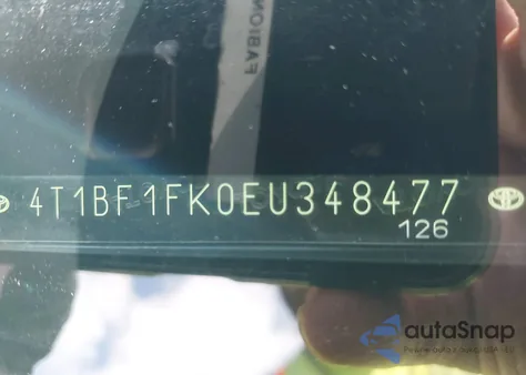 2014 Toyota Camry Se z USA, uszkodzony, nr VIN 4T1BF1FK0EU348477